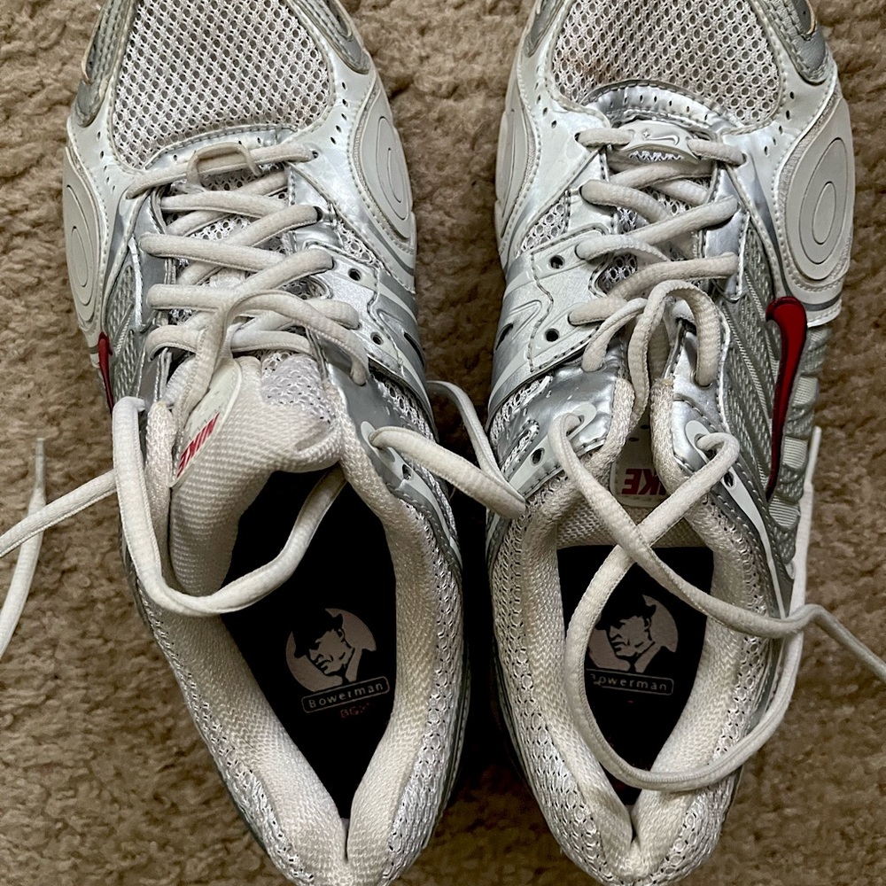 Like new , used at least 3 to 4 times Nike